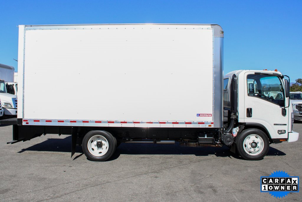 Used 2024 Isuzu NPR image 12