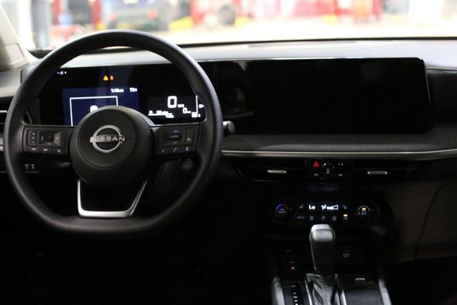 New 2026 Nissan Kicks SV image 16