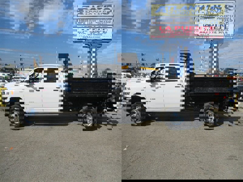 Used 2022 RAM 3500 Tradesman w/ Chrome Appearance Group image 7