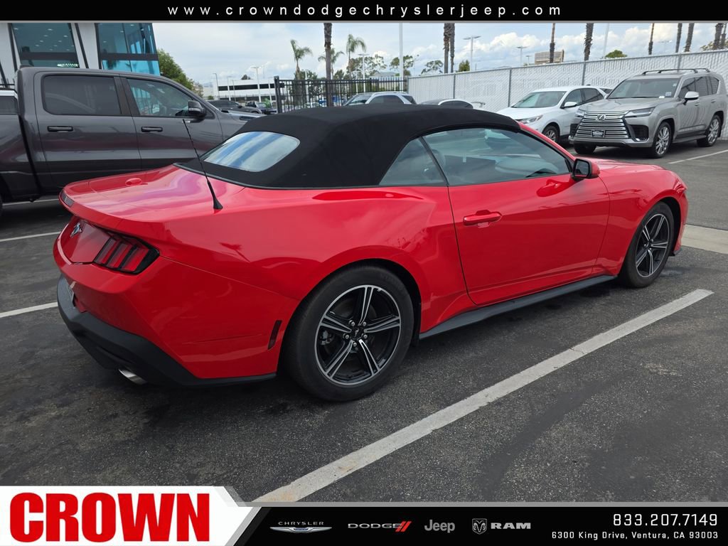 Used 2025 Ford Mustang Convertible image 7