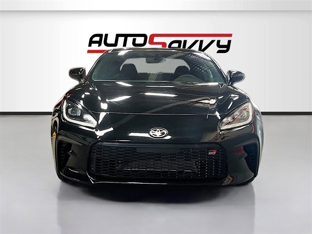 Used 2025 Toyota GR86 Premium w/ ALL Weather Mat Package (TMS) image 2