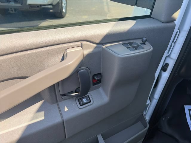 Used 2024 Chevrolet Express 2500 w/ Driver Convenience Package RWD image 17