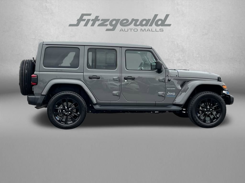 Used 2023 Jeep Wrangler Unlimited Sahara w/ Cold Weather Group image 3