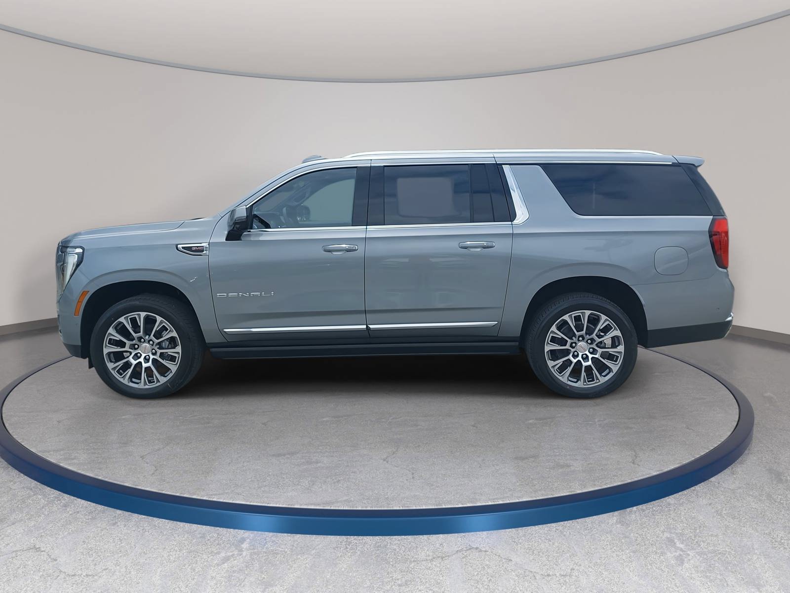 New 2026 GMC Yukon XL Denali w/ Denali Reserve Package AWD/4WD image 8