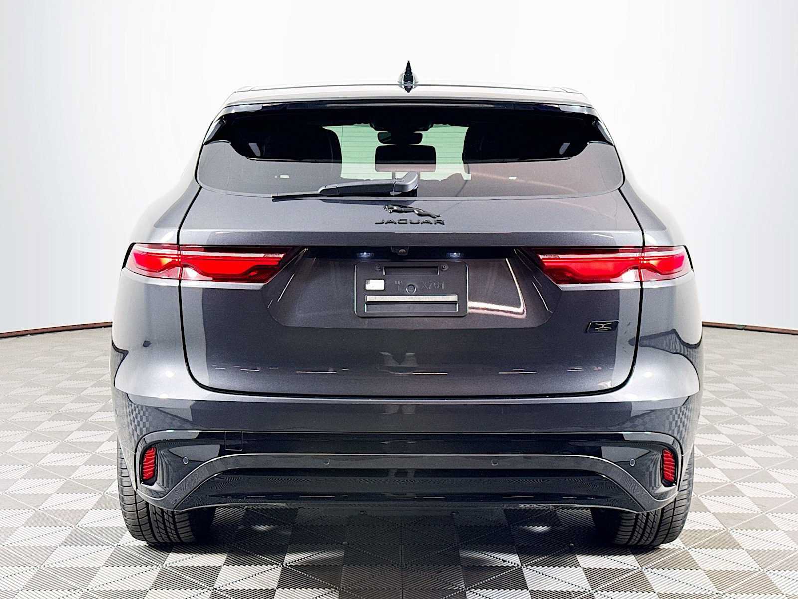 Used 2026 Jaguar F-PACE R-Dynamic S AWD/4WD image 6
