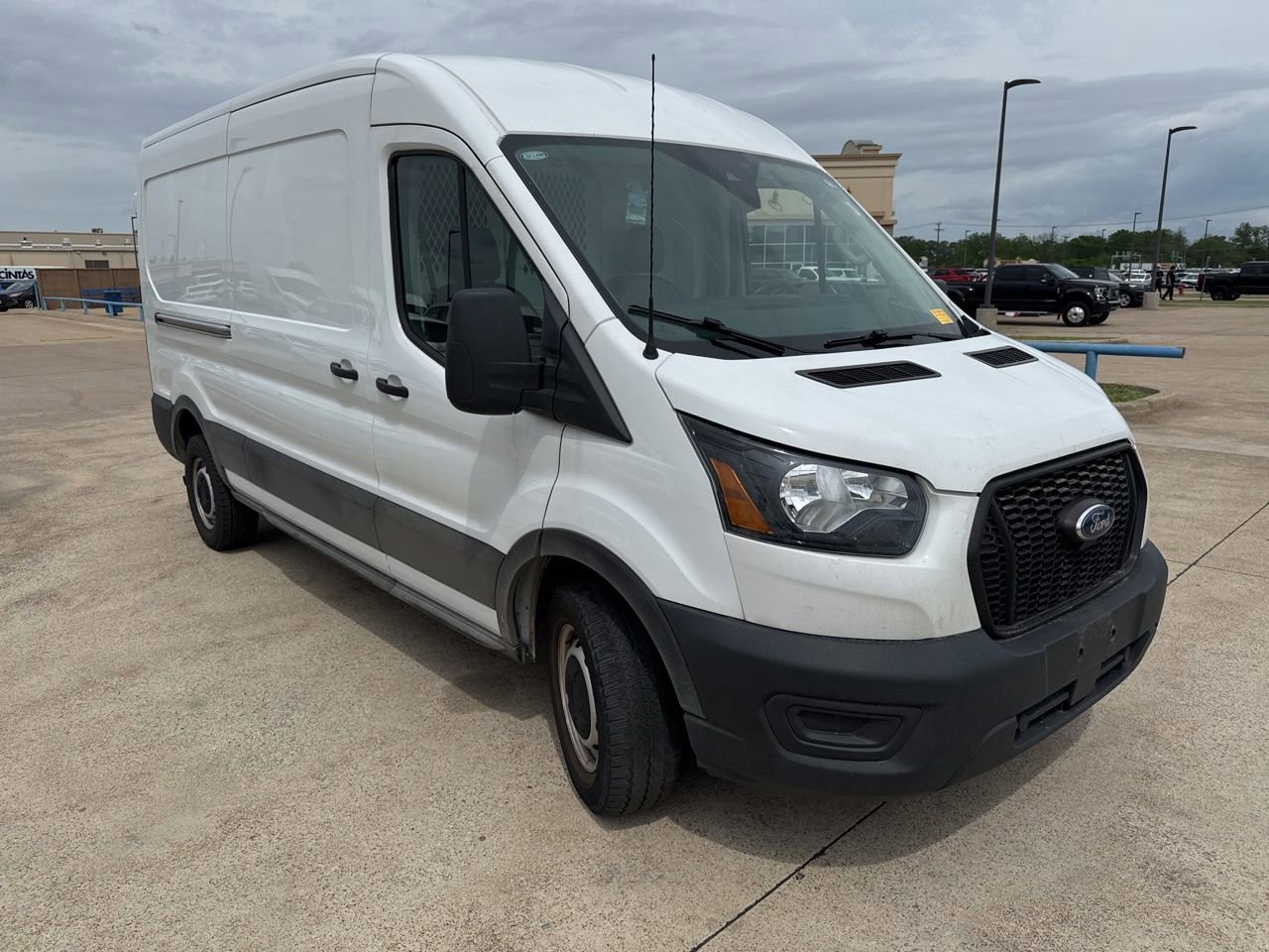 Used 2023 Ford Transit 250 Medium Roof image 16