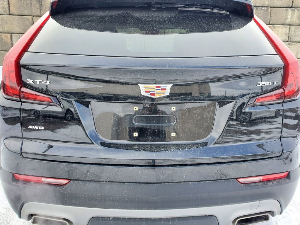Certified 2023 Cadillac XT4 Premium Luxury w/ Cold Weather Package image 9