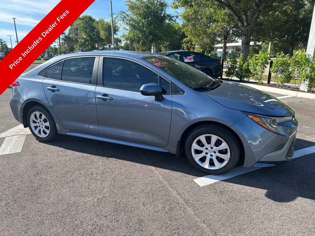 Used 2026 Toyota Corolla LE FWD image 4