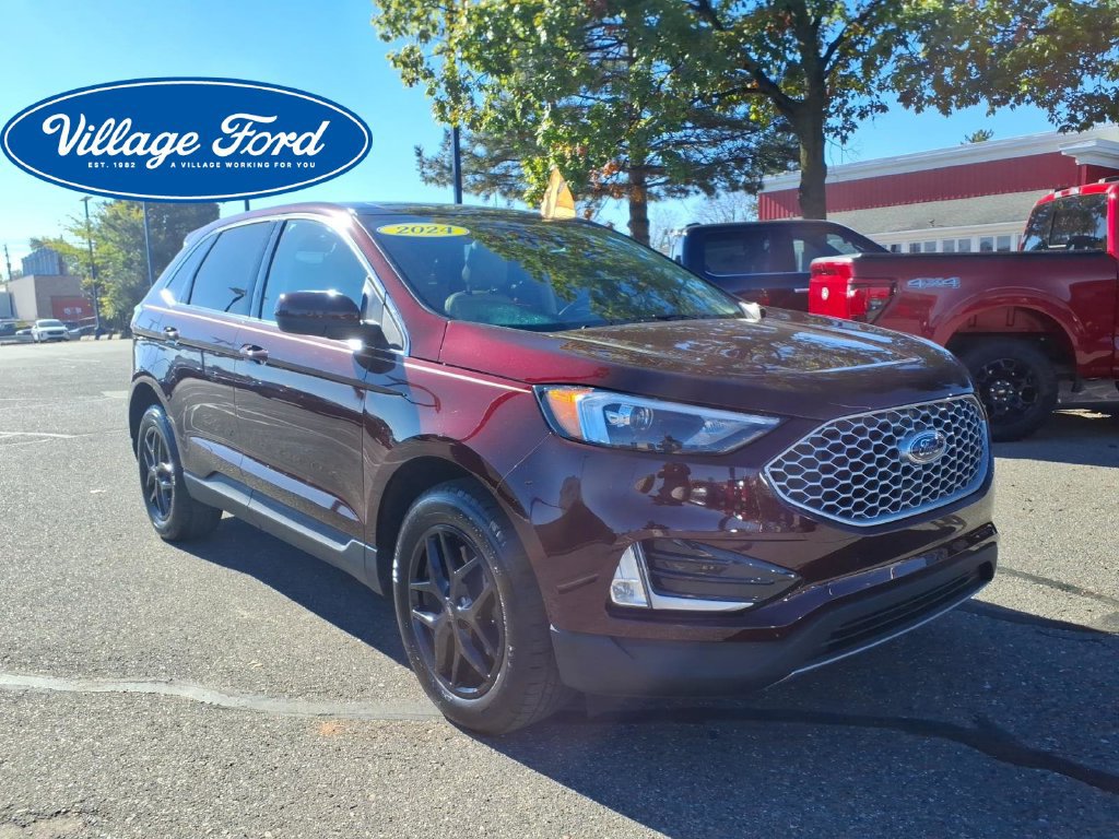 Certified 2024 Ford Edge SEL w/ Convenience Package AWD/4WD image 4