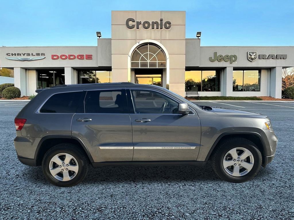 Used 2012 Jeep Grand Cherokee Laredo image 2