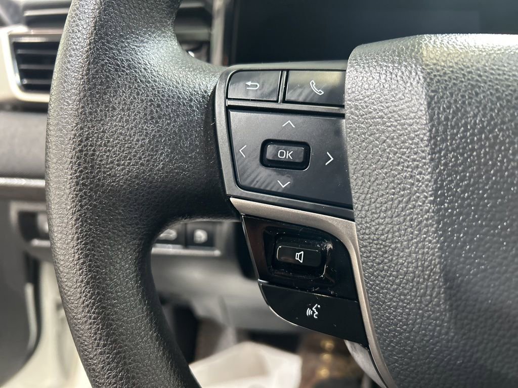 Used 2025 Toyota Camry LE image 23