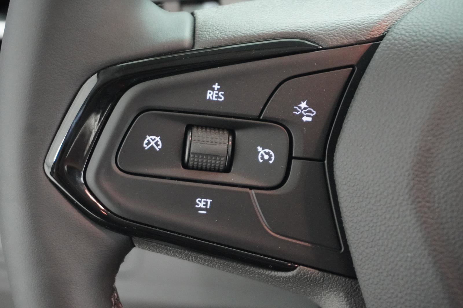 New 2027 Chevrolet Bolt RS FWD image 19