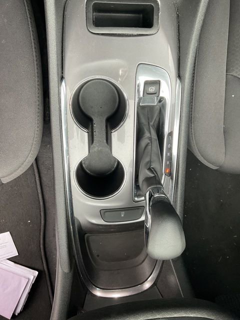 Used 2023 Chevrolet Malibu LT image 21