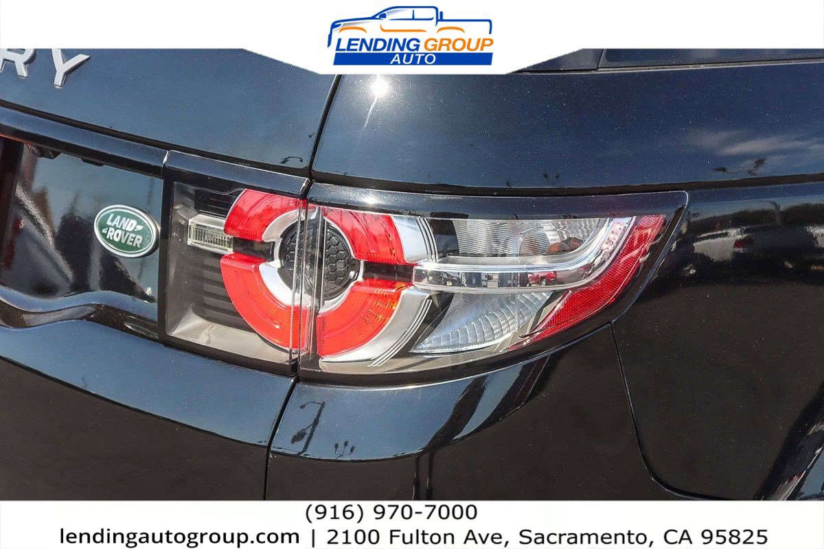Used 2018 Land Rover Discovery Sport SE image 8