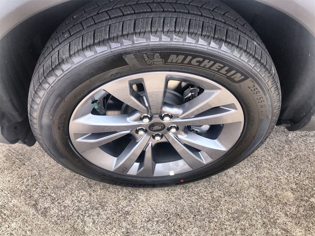 New 2025 Ford Explorer Active image 10