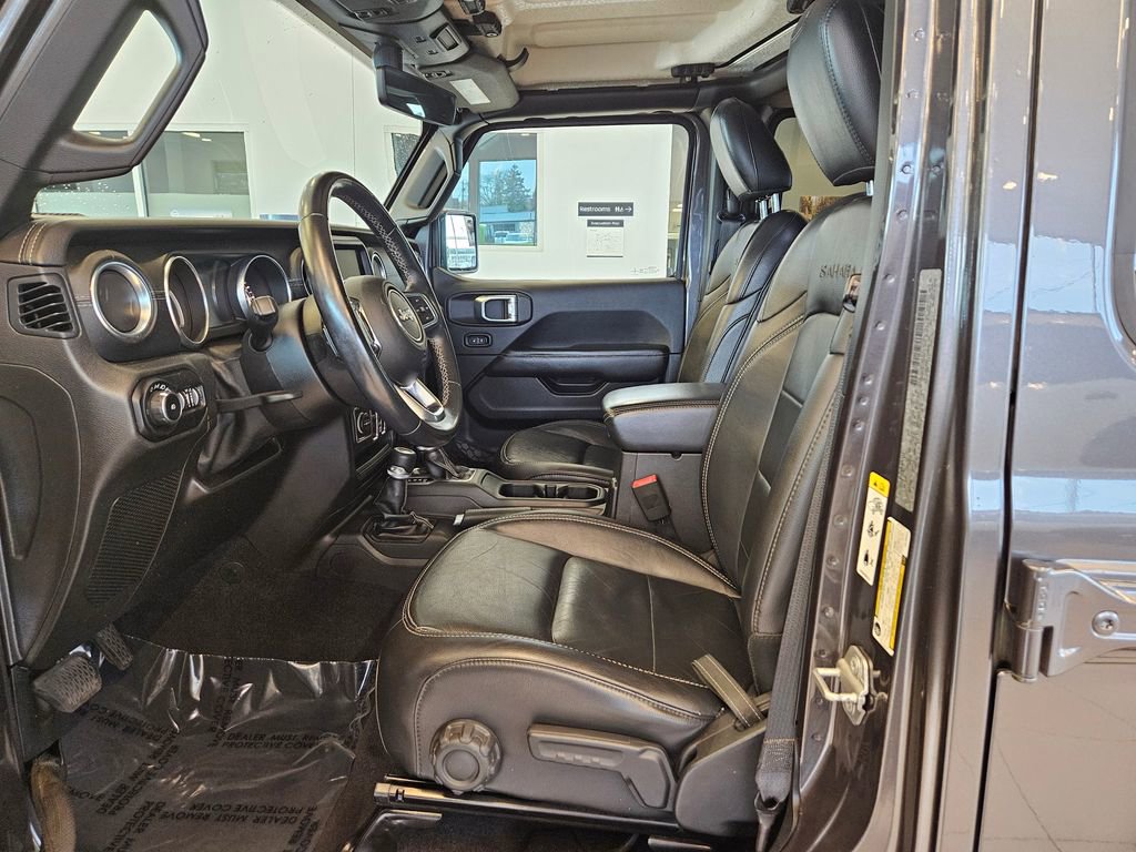 Used 2018 Jeep Wrangler Unlimited Sahara image 13
