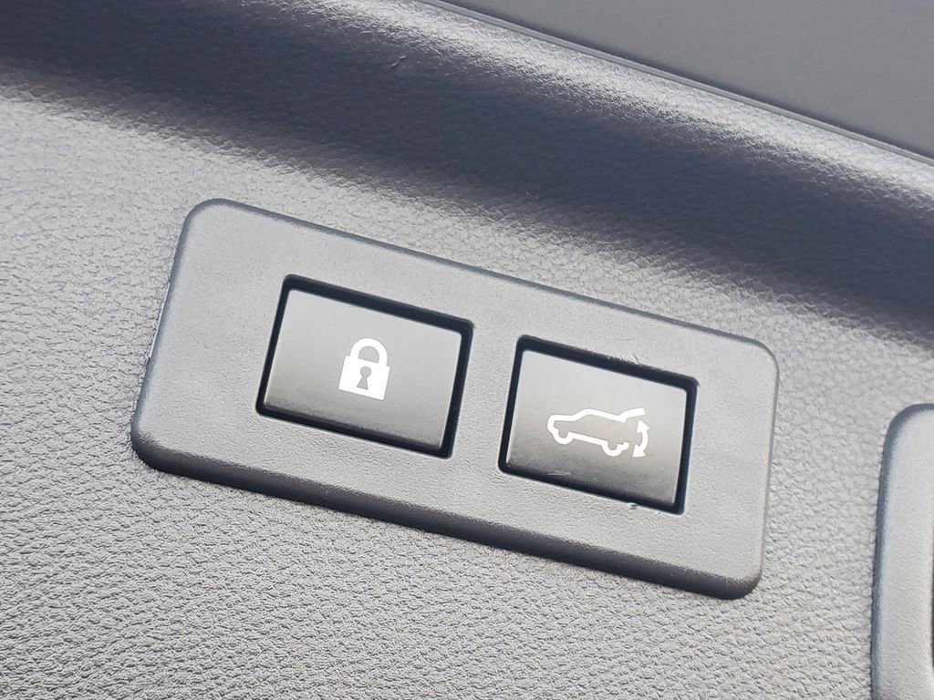 Used 2021 Subaru Forester Limited image 12