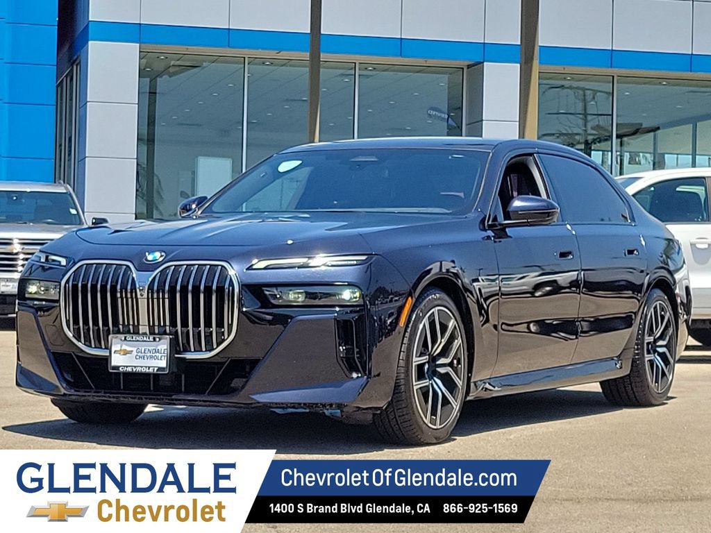 Used 2024 BMW 740i RWD image 15
