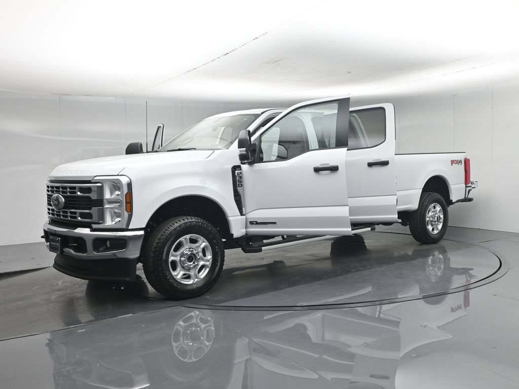 New 2026 Ford F350 XLT w/ FX4 Off-Road Package AWD/4WD image 31