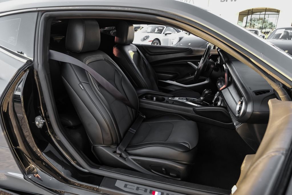 Used 2016 Chevrolet Camaro SS image 38