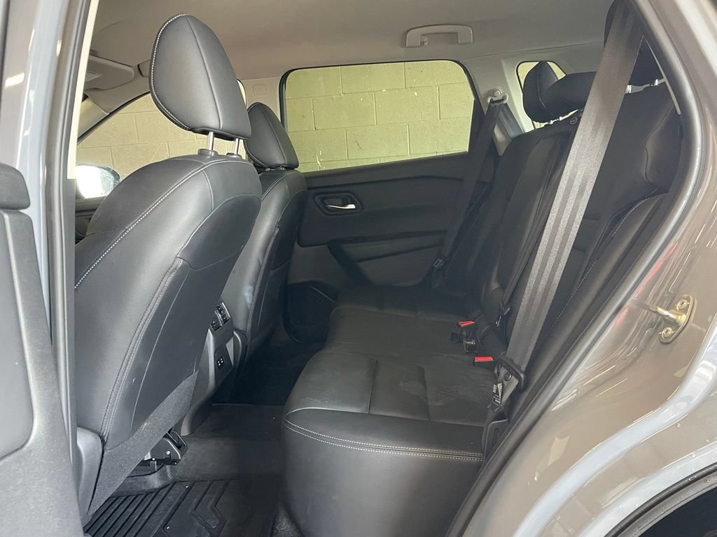 Certified 2025 Nissan Rogue SL AWD/4WD image 16