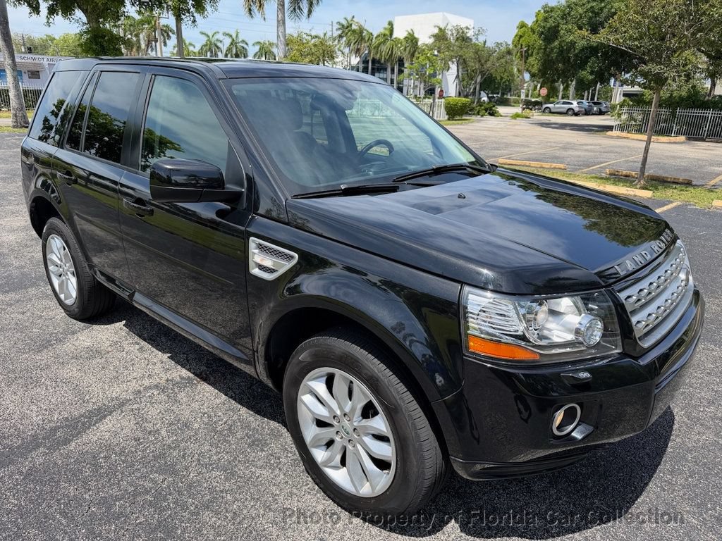 Used 2014 Land Rover LR2 AWD/4WD image 2