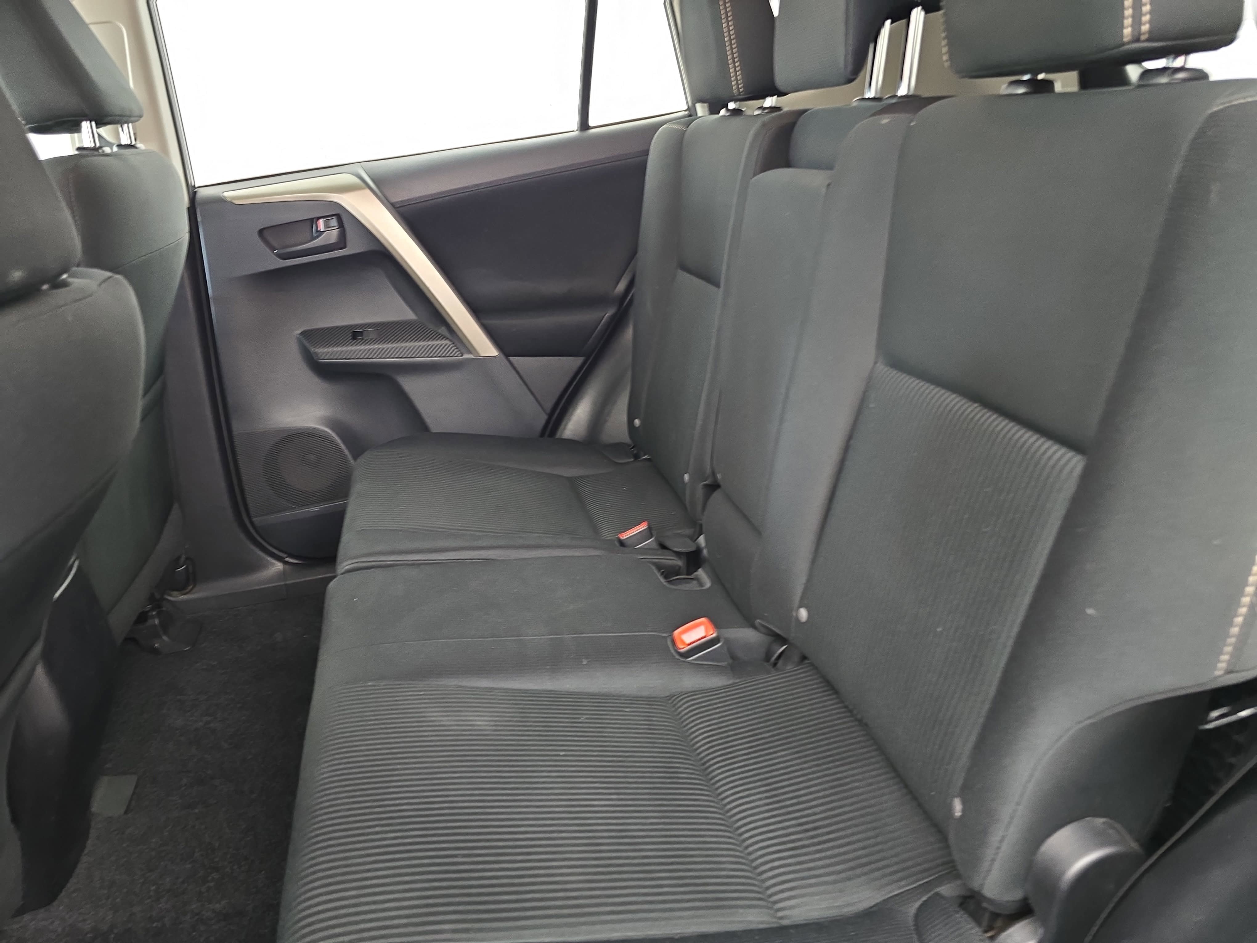 Used 2013 Toyota RAV4 XLE FWD image 13