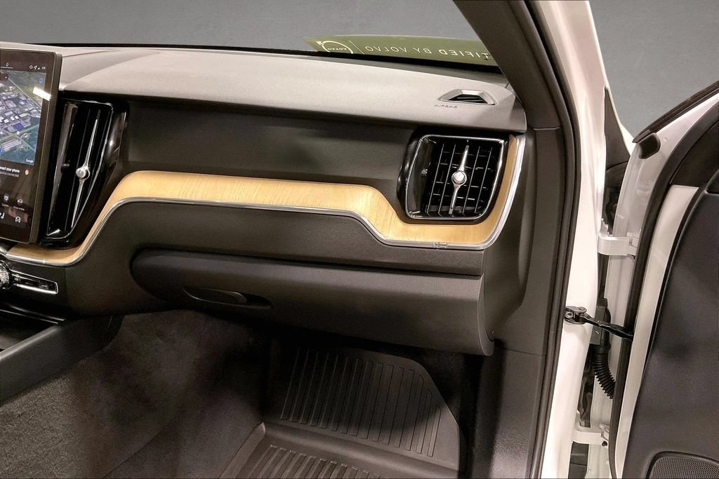 Certified 2026 Volvo XC60 B5 Plus w/ Protection Package Premier AWD/4WD image 25