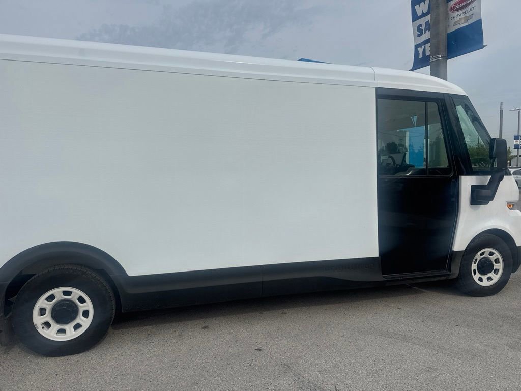 Used 2024 Chevrolet Brightdrop 600 w/ Battery Pack, Max Range AWD/4WD image 4