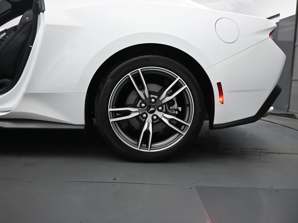 Certified 2024 Ford Mustang Coupe image 18