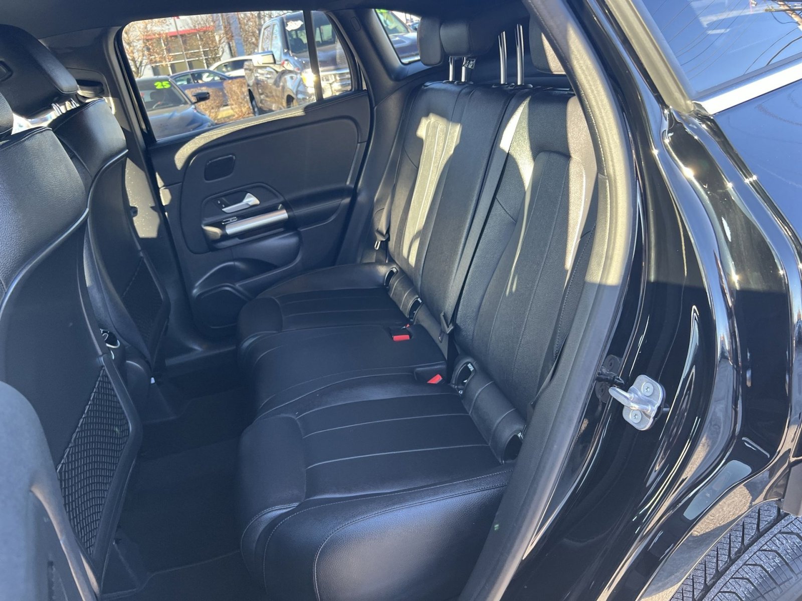 Used 2025 Mercedes-Benz GLA 250 4MATIC image 23