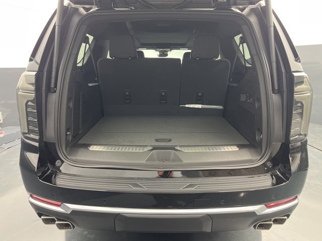 New 2026 Chevrolet Suburban High Country AWD/4WD image 26