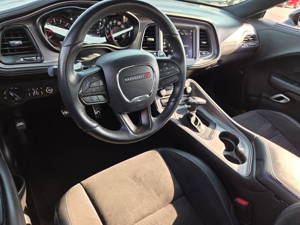 Used 2023 Dodge Challenger R/T w/ Plus Package image 5