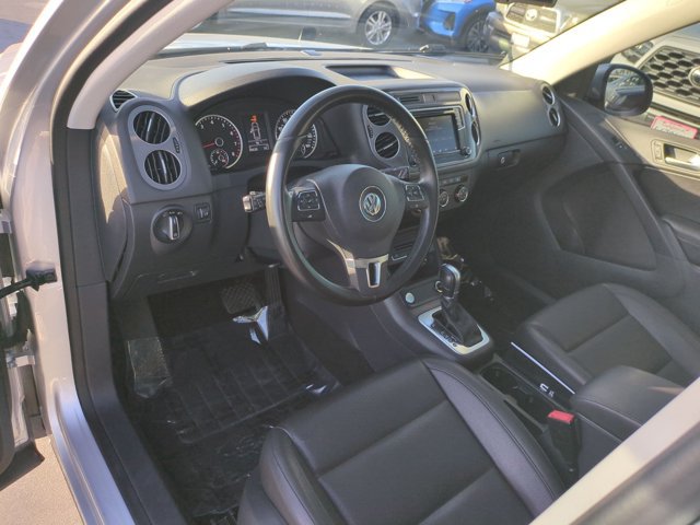 Used 2017 Volkswagen Tiguan Wolfsburg Edition FWD image 10