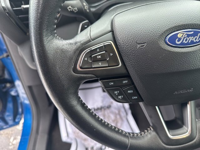 Used 2017 Ford Escape Titanium image 28