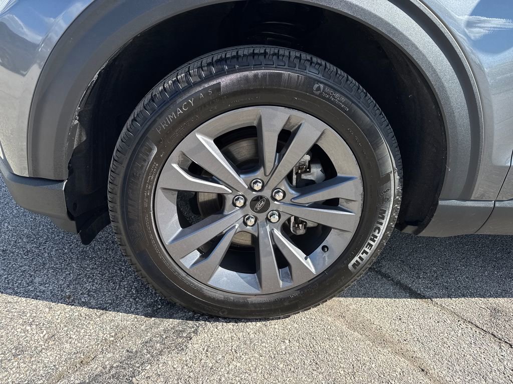 Used 2025 Ford Explorer Active w/ Active Comfort Package AWD/4WD image 42