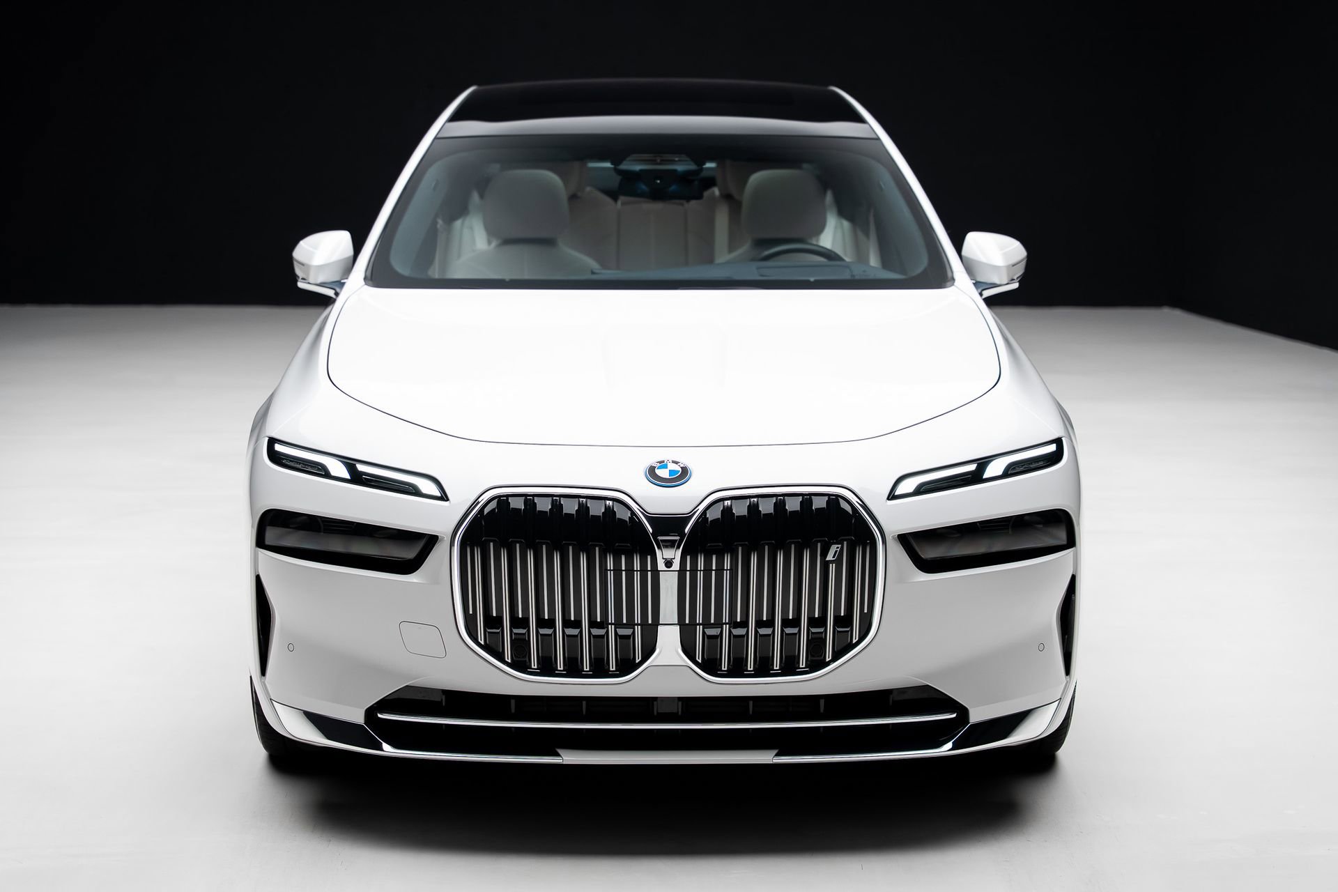 Used 2024 BMW i7 xDrive60 image 6