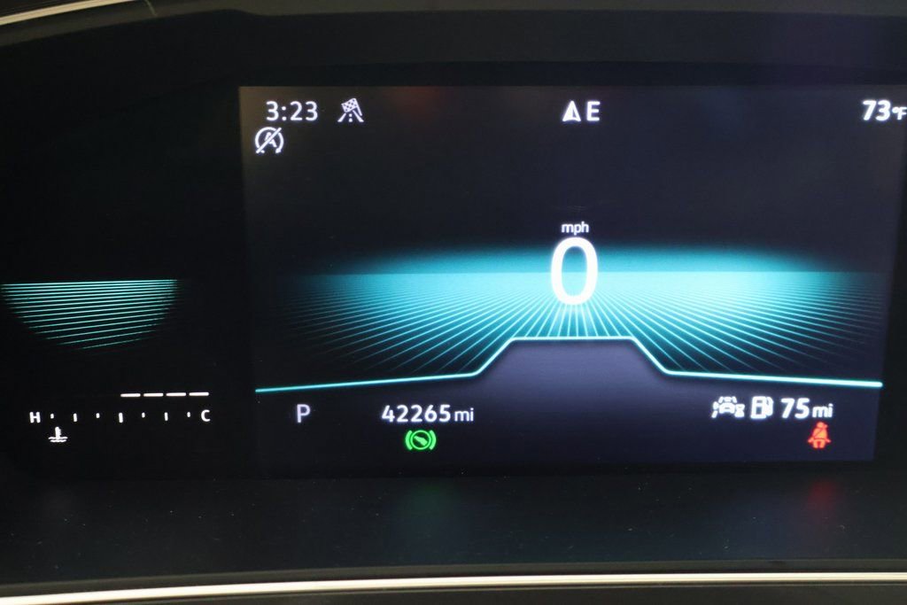 Used 2022 Volkswagen Tiguan SE R-Line image 17