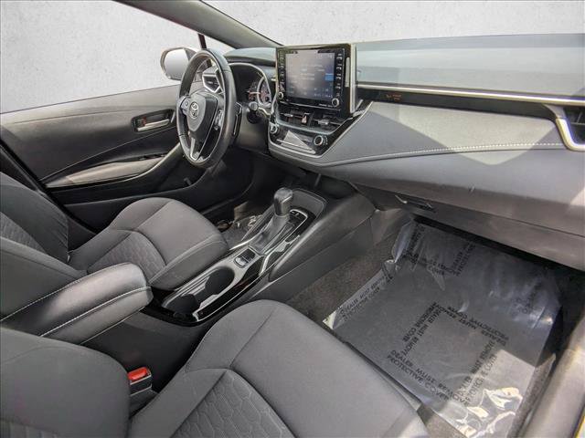 Used 2021 Toyota Corolla SE w/ SE Preferred Package FWD image 21