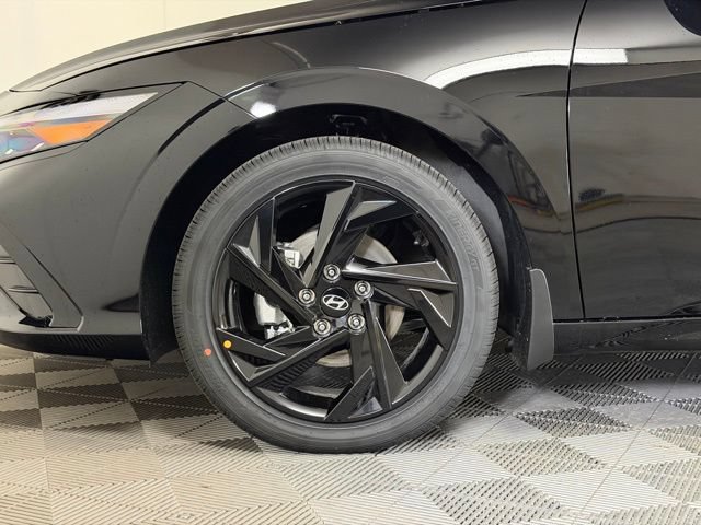 New 2026 Hyundai Elantra SEL Sport Premium FWD image 9