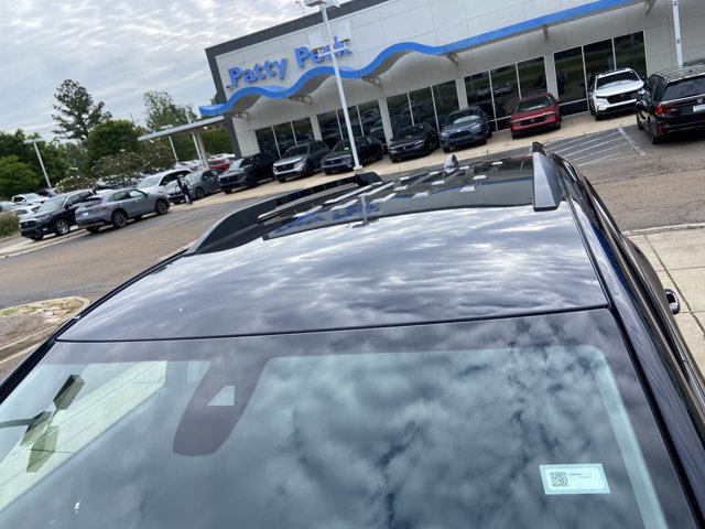 Used 2022 GMC Acadia SLE w/ Elevation Edition image 28