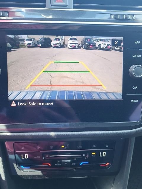 Used 2022 Volkswagen Tiguan SE R-Line AWD/4WD image 5