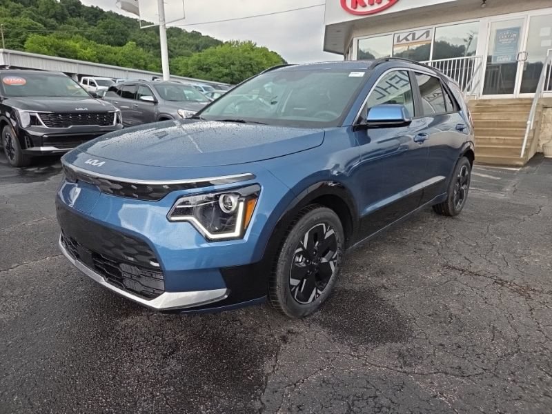 New 2026 Kia Niro Wind FWD image 3