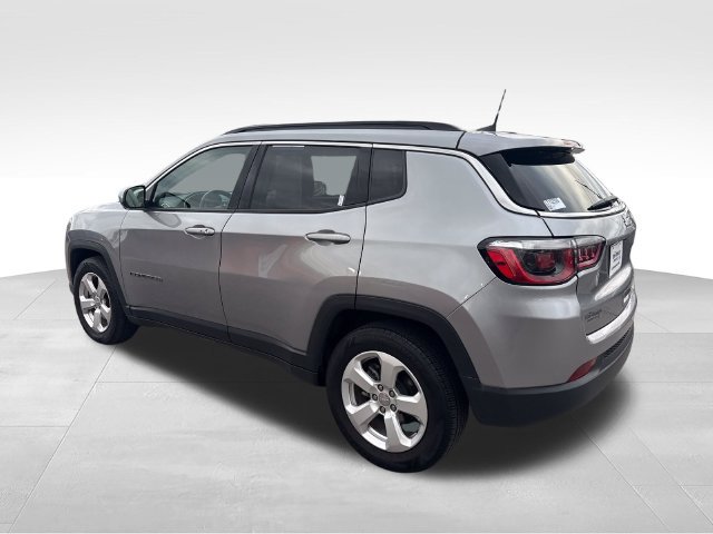 Used 2020 Jeep Compass Latitude FWD image 3