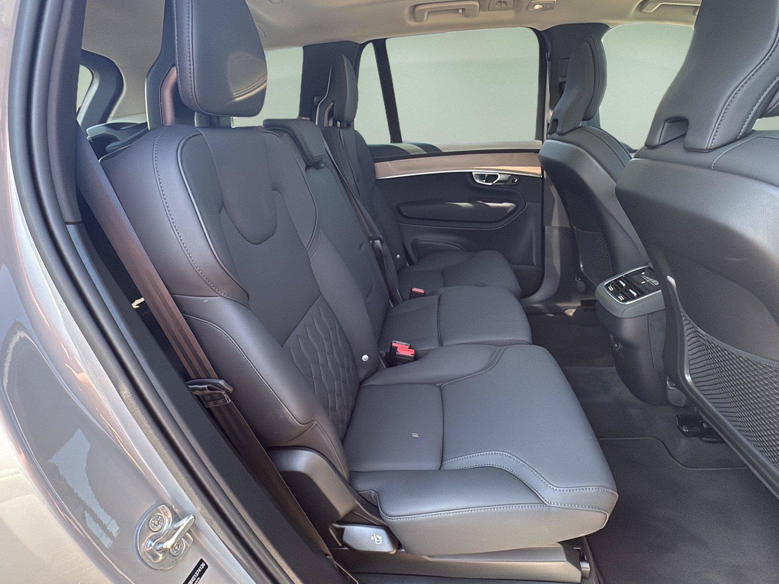 Used 2025 Volvo XC90 B6 Plus AWD/4WD image 23