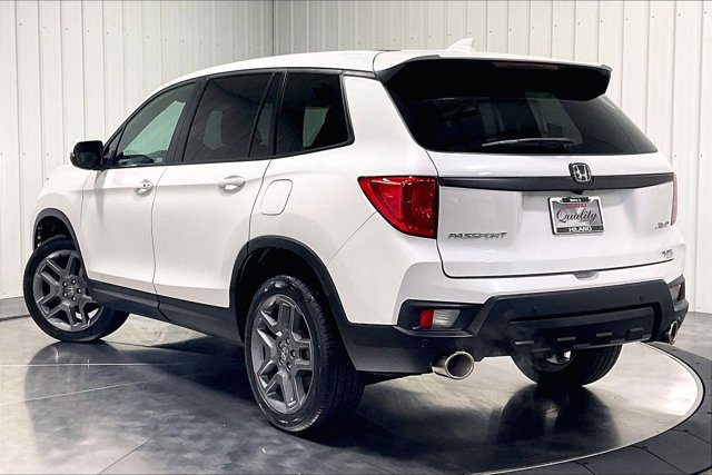Used 2023 Honda Passport EX-L image 12