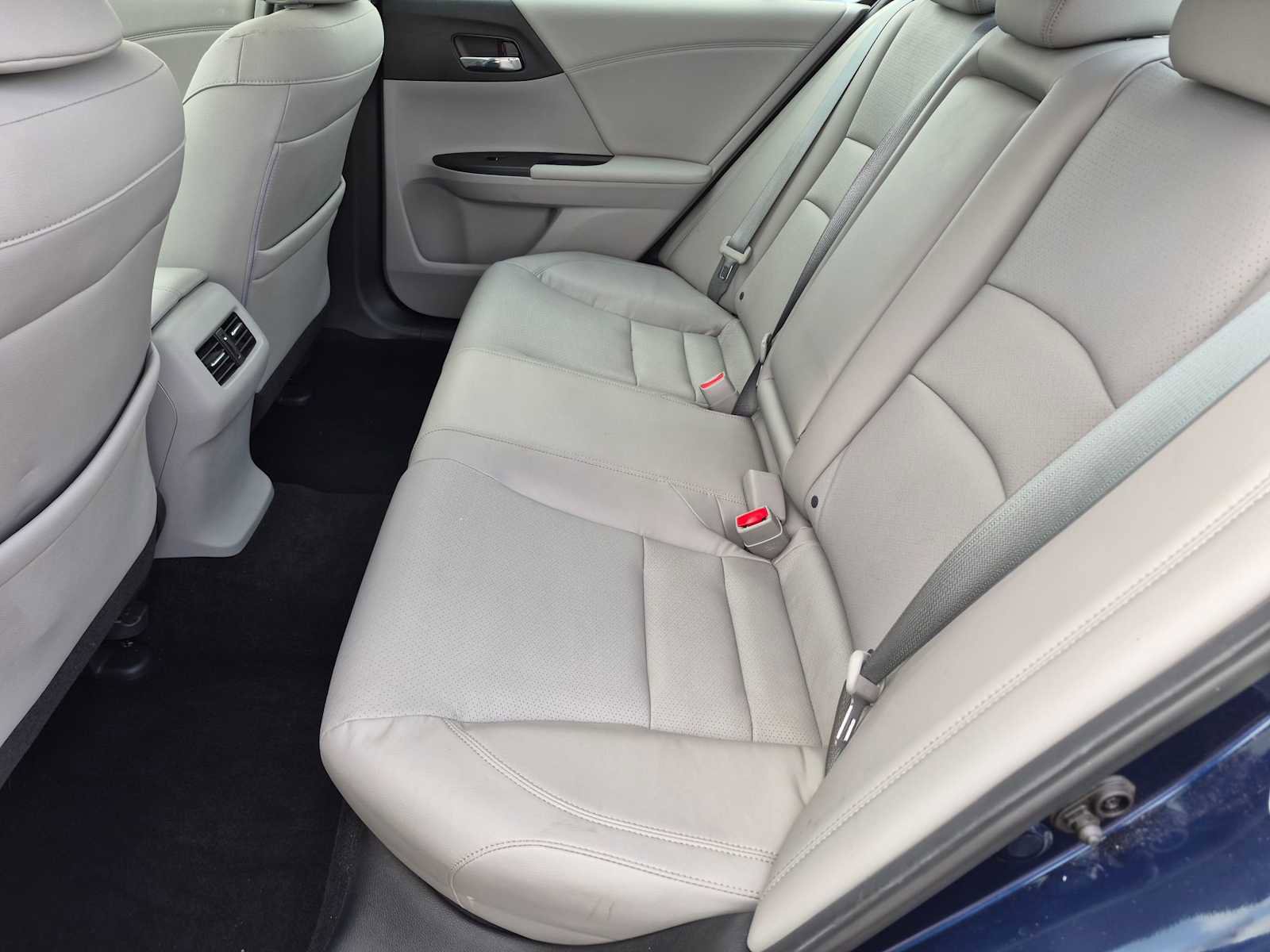 Used 2016 Honda Accord EX-L image 28