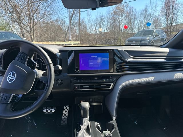 Used 2025 Toyota Camry SE image 20