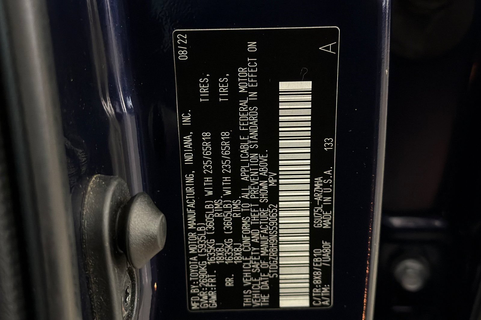 Used 2022 Toyota Highlander XLE AWD/4WD image 40