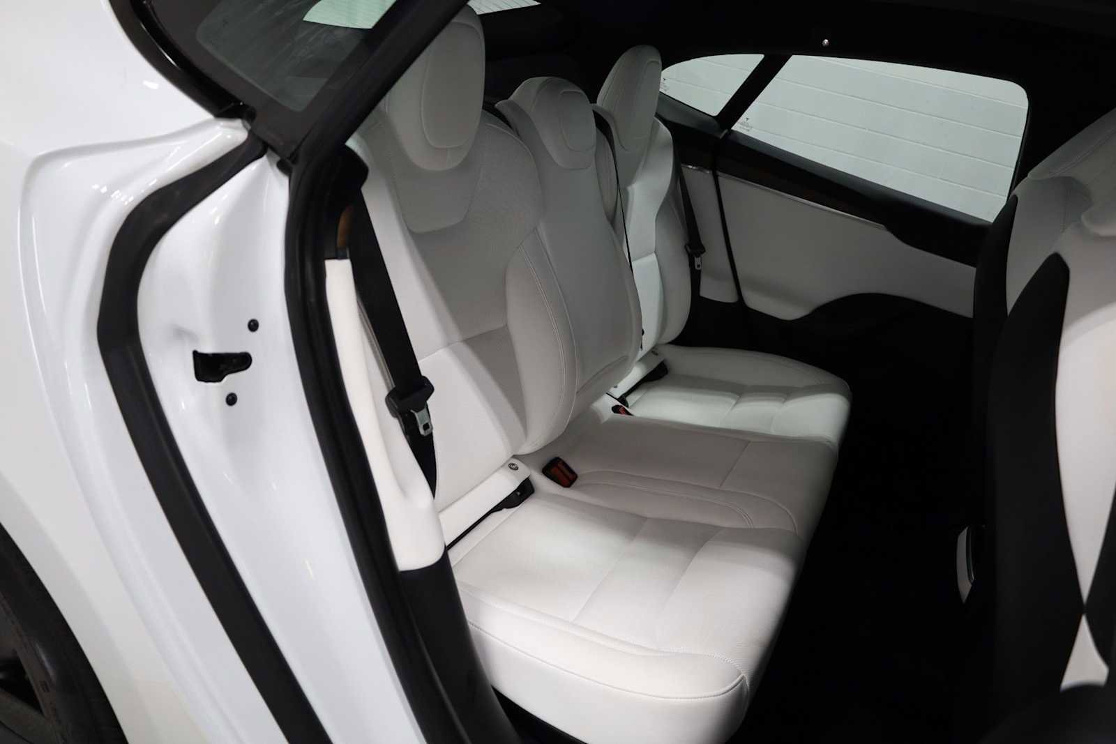 Used 2023 Tesla Model S image 31